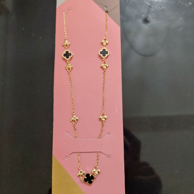 Kalung van cleef variasi hitam UBS kadar 8K 375