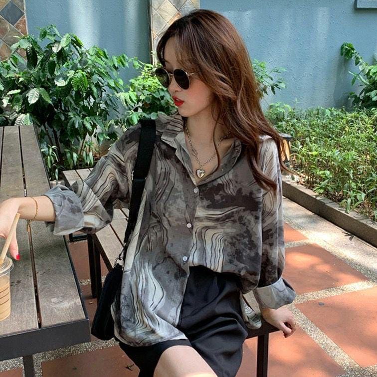 VS - Kemeja korea lengan panjang bermotif vintage shirt atasan blouse wanita