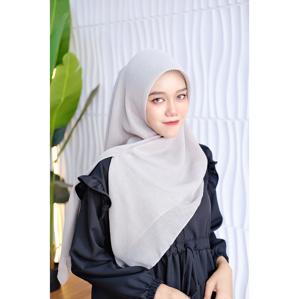 Hijab Segi Empat Hijab Cornskin Jahit Tepi Jilbab Cornskin Segi Empat Jilbab Cornskin Original