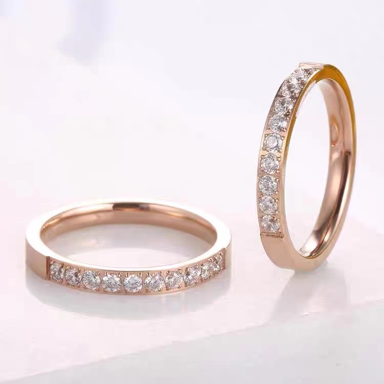 Cincin Berlian Bahan Titanium Steel 18K Rose Gold Anti Alergi