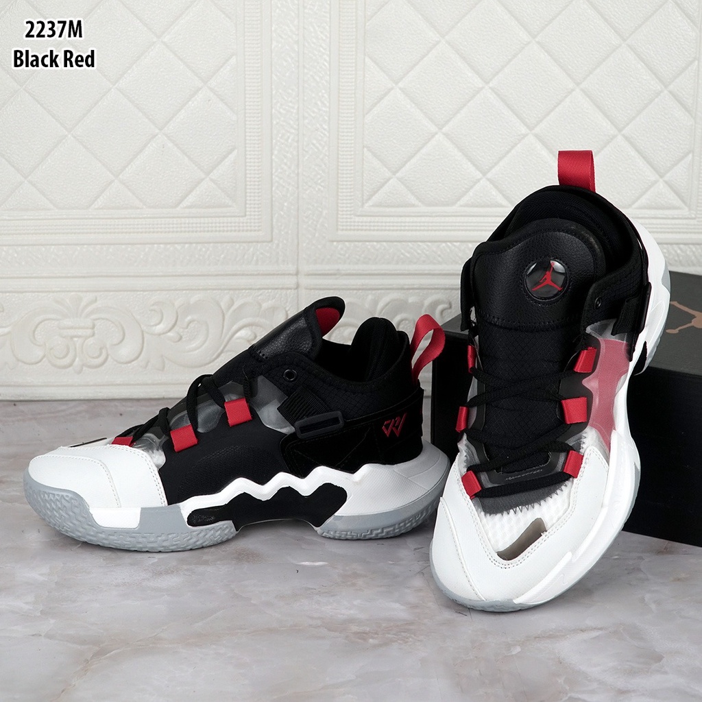 SEPATU BASKET COWOK AJ WHY NOT ZERO.5 2237M