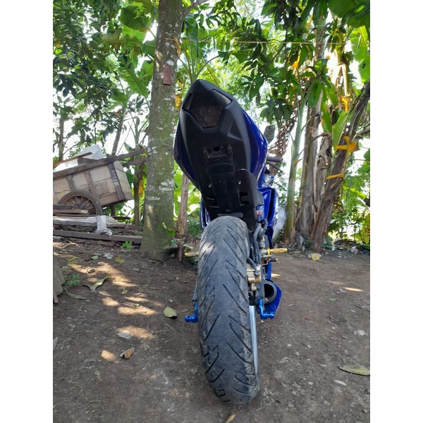 body belakang r15 model r25