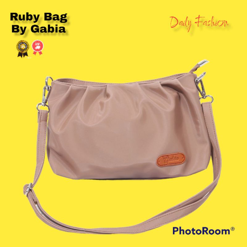 TAS SELEMPANG RUBY BY GABIA BAHAN CHOCOLY ANTI AIR WATERPRPOOF PREMIUM