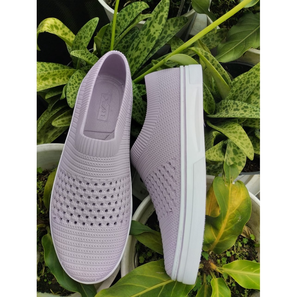 sepatu ATT perempuan slip on anti air RLS 504 /sepatu wanita att termurah