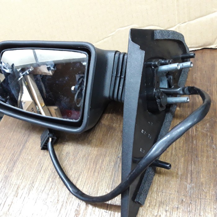 kaca spion kanan peugeot 405 sri / sti kw