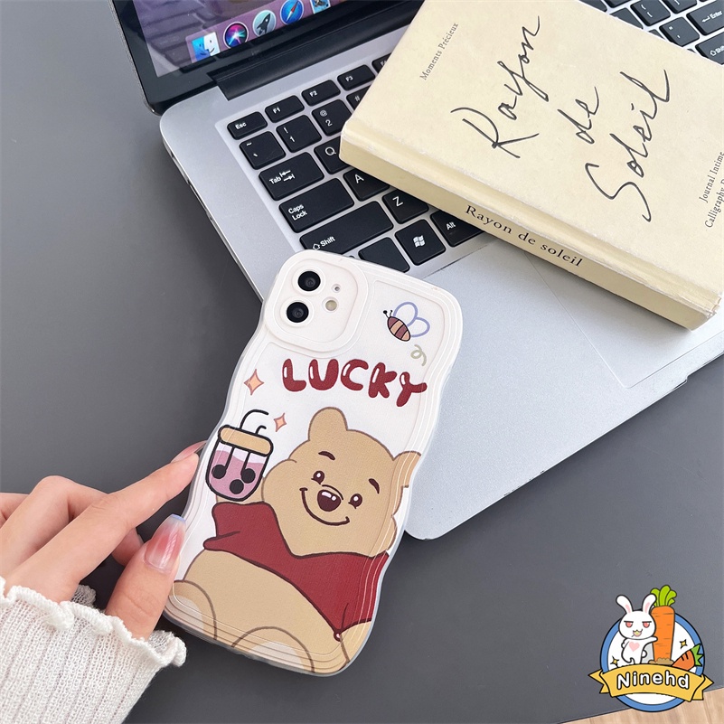 IPHONE Casing Kompatibel Untuk Iphone14 13 12 11 Pro Max X Xr Xs Max8 7 6 6s Plus SE 2020 Kartun Beruang Lucu Casing Ponsel Perlindungan Kamera Gelombang Tepi Case Shockproof Silicon Cover Pelindung