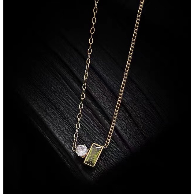 Kalung Rantai Pendek Bahan Titanium Steel Lapis Emas 18K Anti Alergi Untuk Wanita