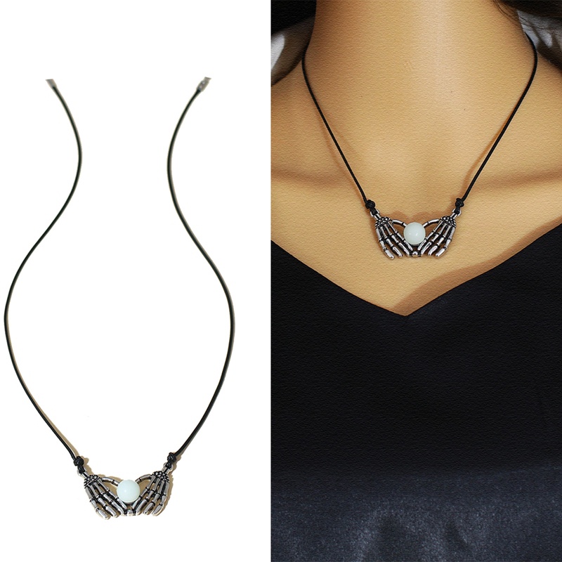 Bulan Bersinar Kalung Permata Pesona Punk Perhiasan Glow In The Dark Skeleton Tangan Liontin Berongga Tengkorak Bercahaya Batu Kalung