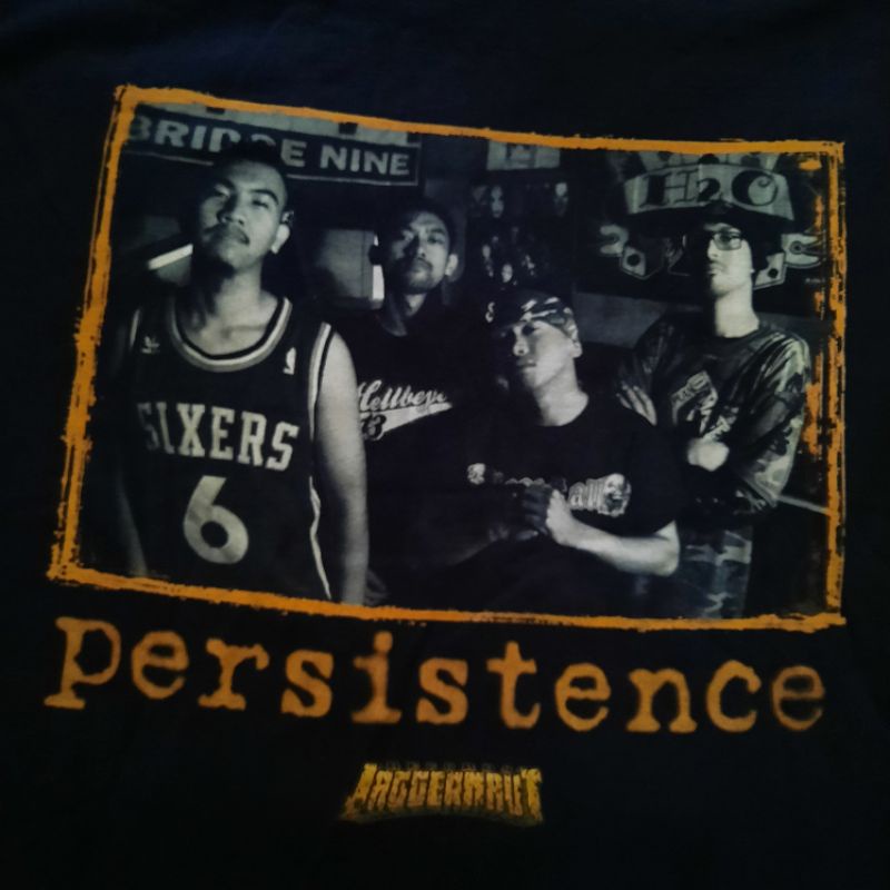 kaos band Outright Presistence