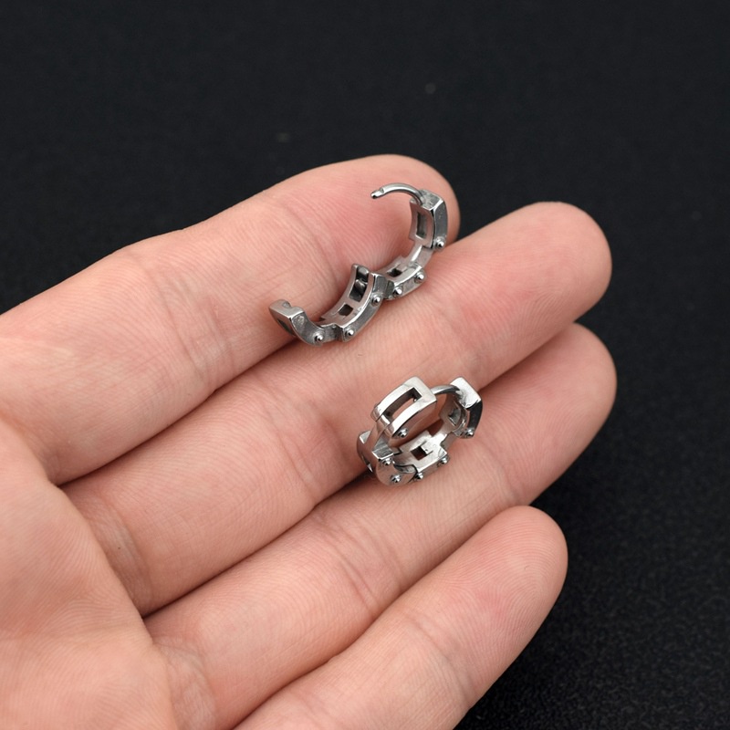 Anting T Titanium Steel Anting Rantai Persegi Panjang Unik Gaya Gelap Keren Pria Wanita Anting Pasangan Anting Anti Karat