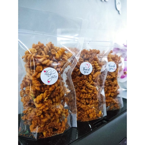 MAKARONI Ulir Pedas 80 Gr *