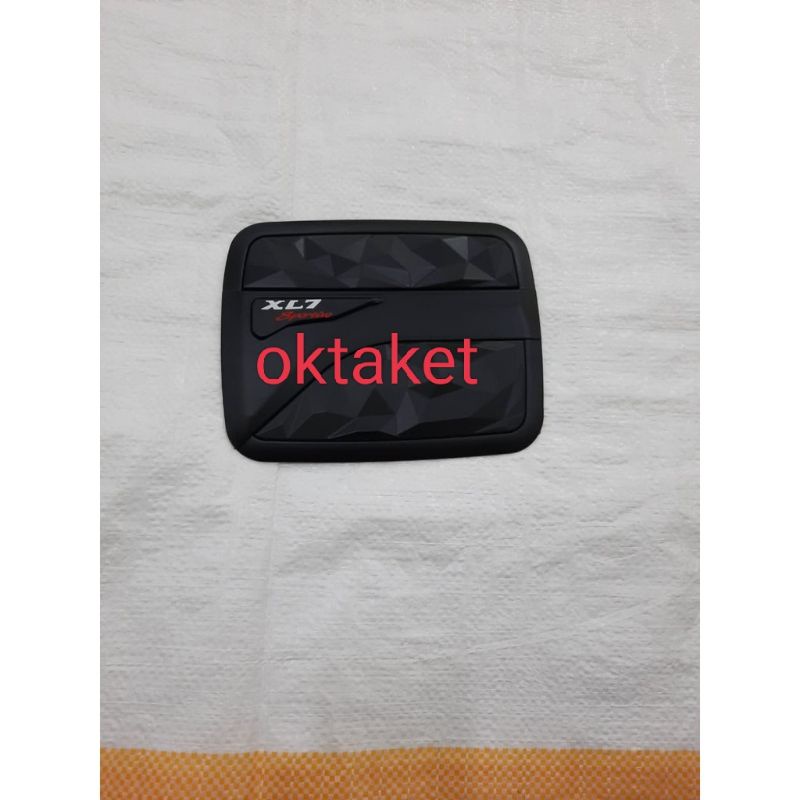 Tank cover  tutup tangki XL7 2020 2023  diamond Hitam Chrome