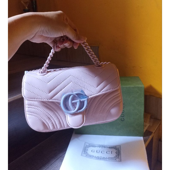 Guccii Marmont