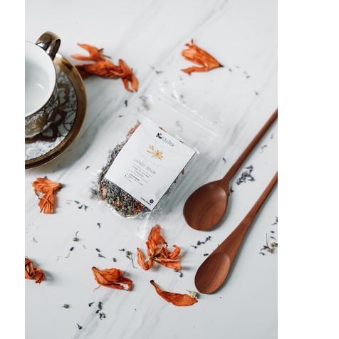 

Discount ⭐️Langit Senja Tisane (chamomile, orange lily, lavender)