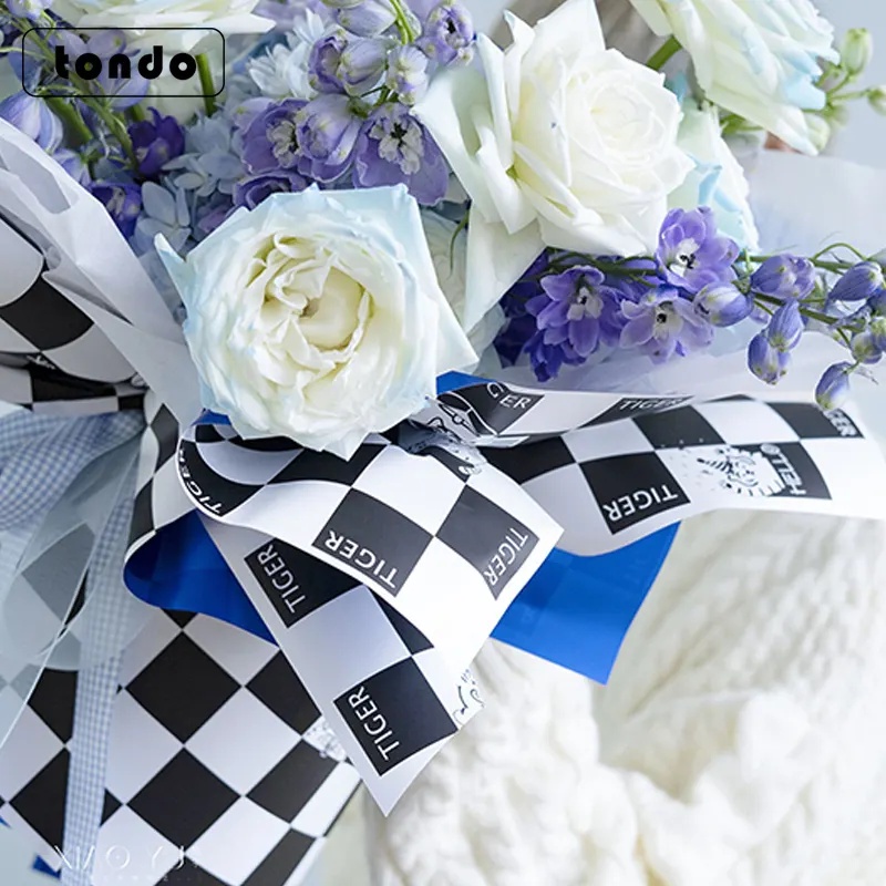 CHECKERBOARD BACKGROUND PAPER / Flower Wrapping / Cellophane