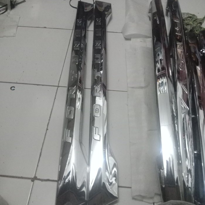 Trunklid fortuner 2012 - 2015 original