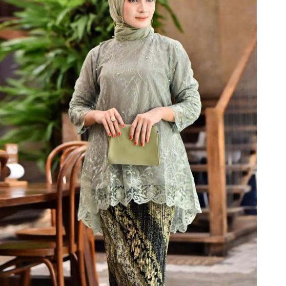 ➨ KEBAYA BLOUSE AZKIA GREEN SAGE ♤