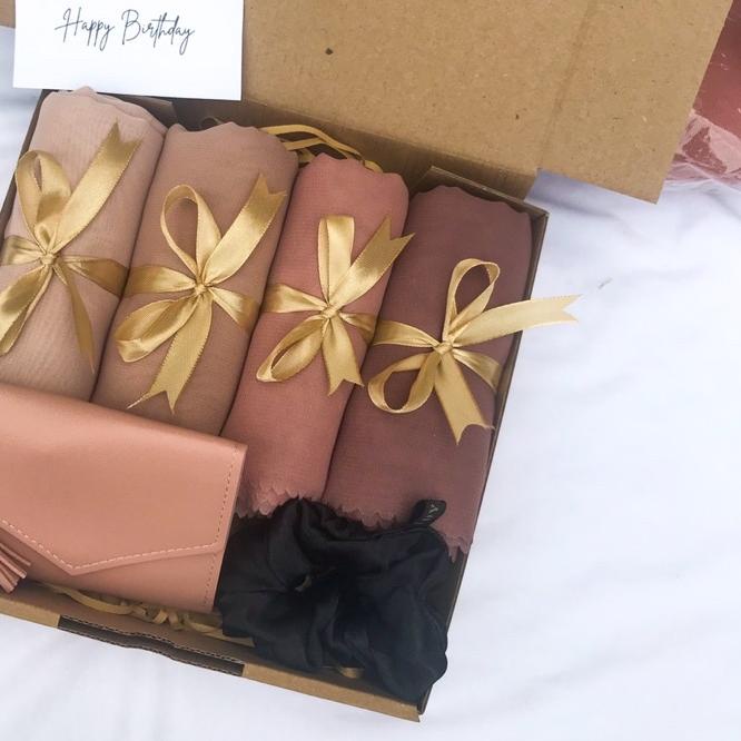

✧ [GIFTBOX HIJAB] HAMPERS HIJAB / KADO CEWEK MUSLIMAH / KADO PACAR / GRADUATION / HAMPERS RAMADHAN / KADO DOI / HIJAB / VALENTINE / WISUDA SEMPRO ✺