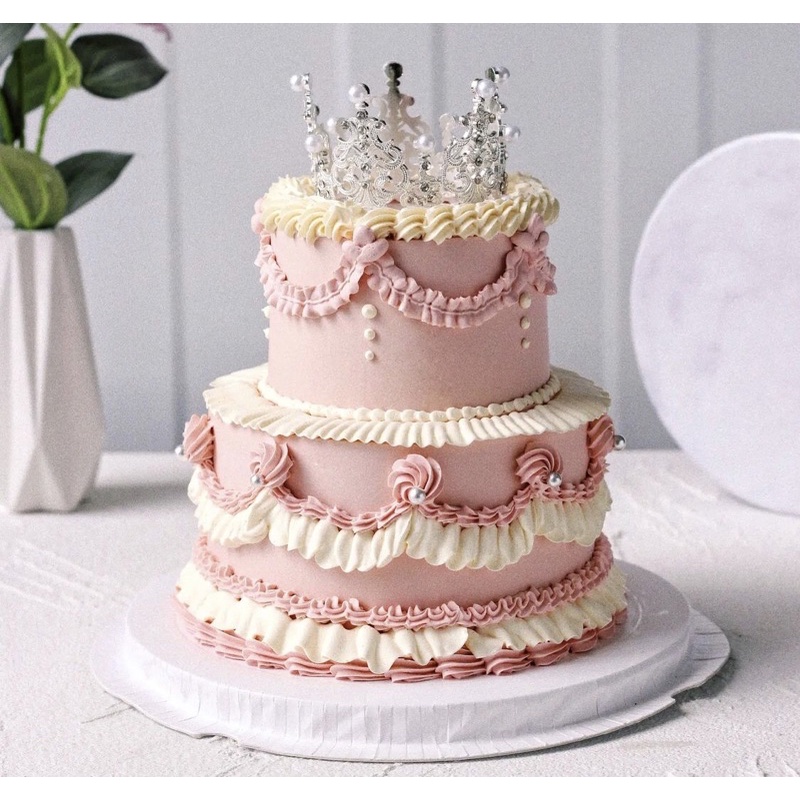 

Crown Cake