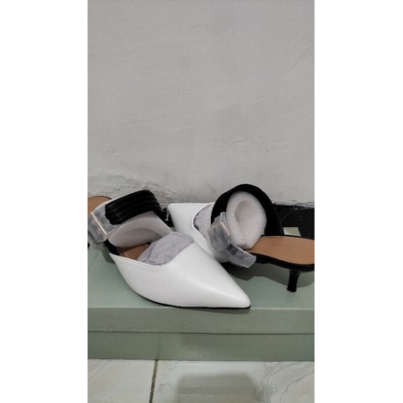 NEW Heels Branded