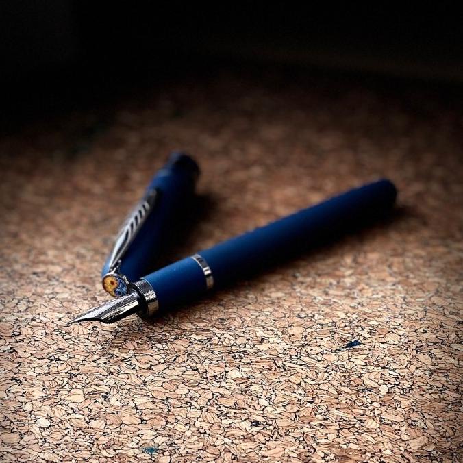 

PINEIDER Alchemist Fountain Pen