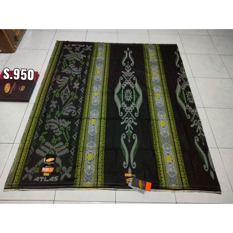 Sarung ATLAS SUPER PREMIUM S 950 GOLD Dasar Hitam