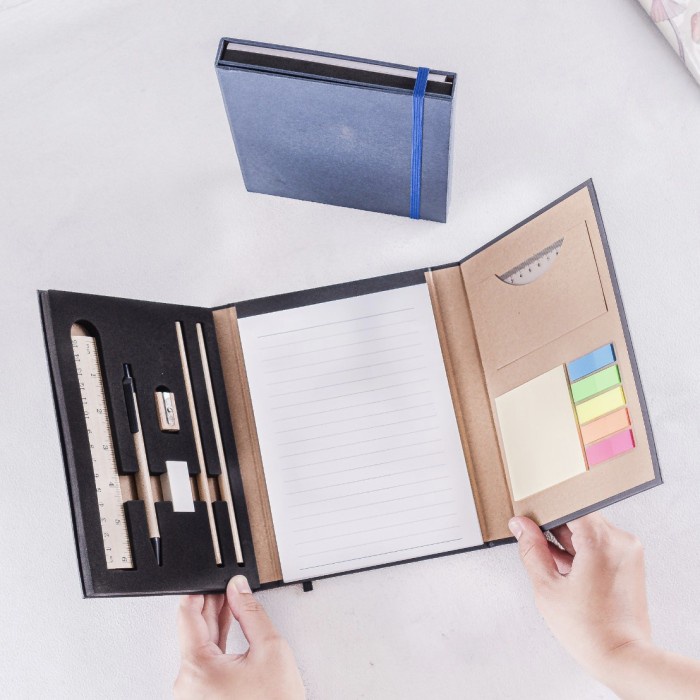 

BISA COD Denver Stationary Set Souvenir Perusahaan