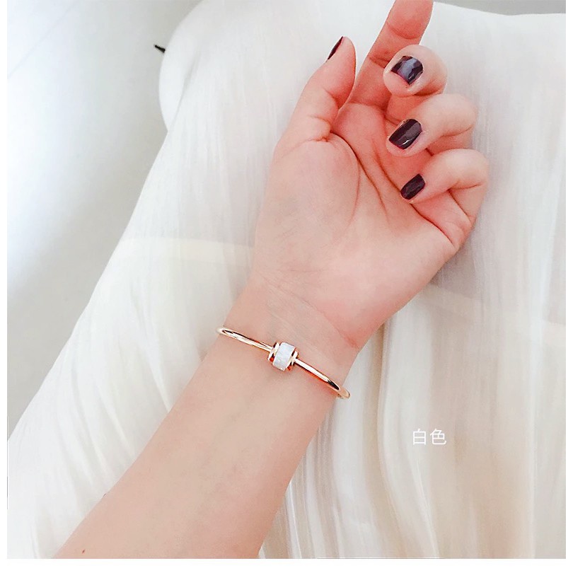 Gelang Tangan Titanium Steel Lapis Rose Gold 18K Hias Batu Kristal Es Gaya Jepang Korea Selatan