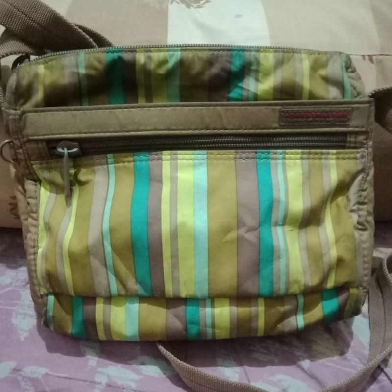 Sling Nylon Hedgren Urban Murah Preloved