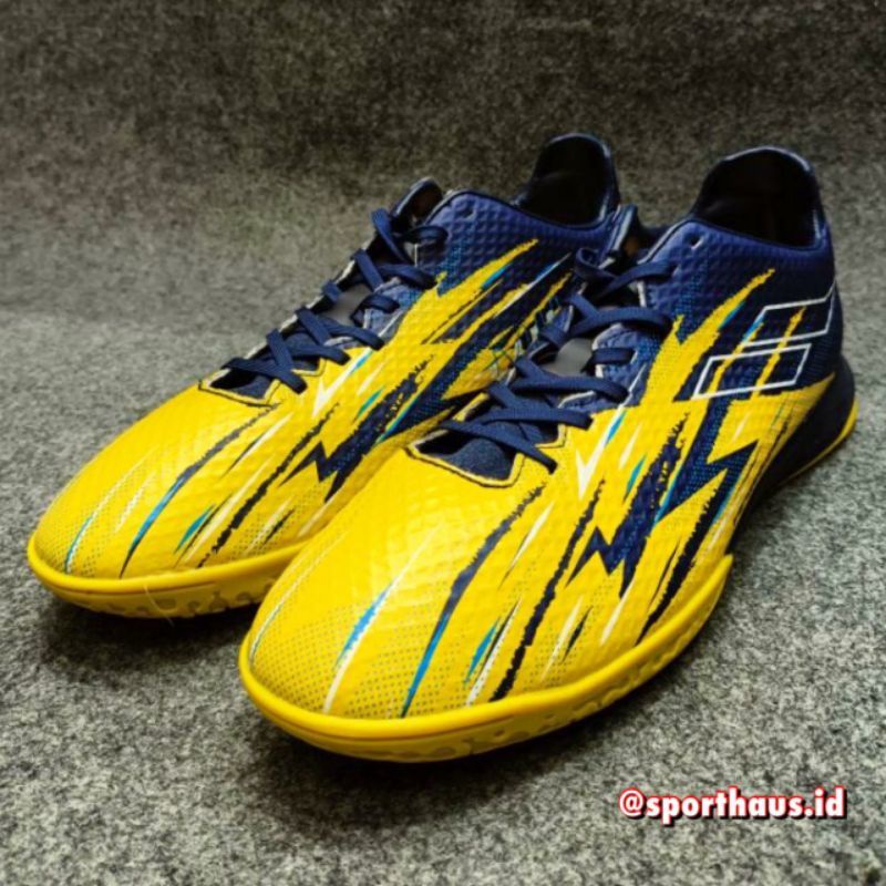 Sepatu Futsal XYCLOPS BLAST IN Original Mills 100% / Sepatu Sepak Bola Mills XYCLOPS BLAST FG / Sepatu Futsal Pria / Sepatu Sepakbola Pria / Sepatu Olahraga Pria / Sport Collection Jakarta