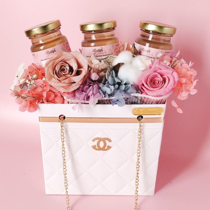 

Spesial Valentine Day Parcel Kado Bunga Valentine Realfood Sarang Burung Walet V02B + Rf