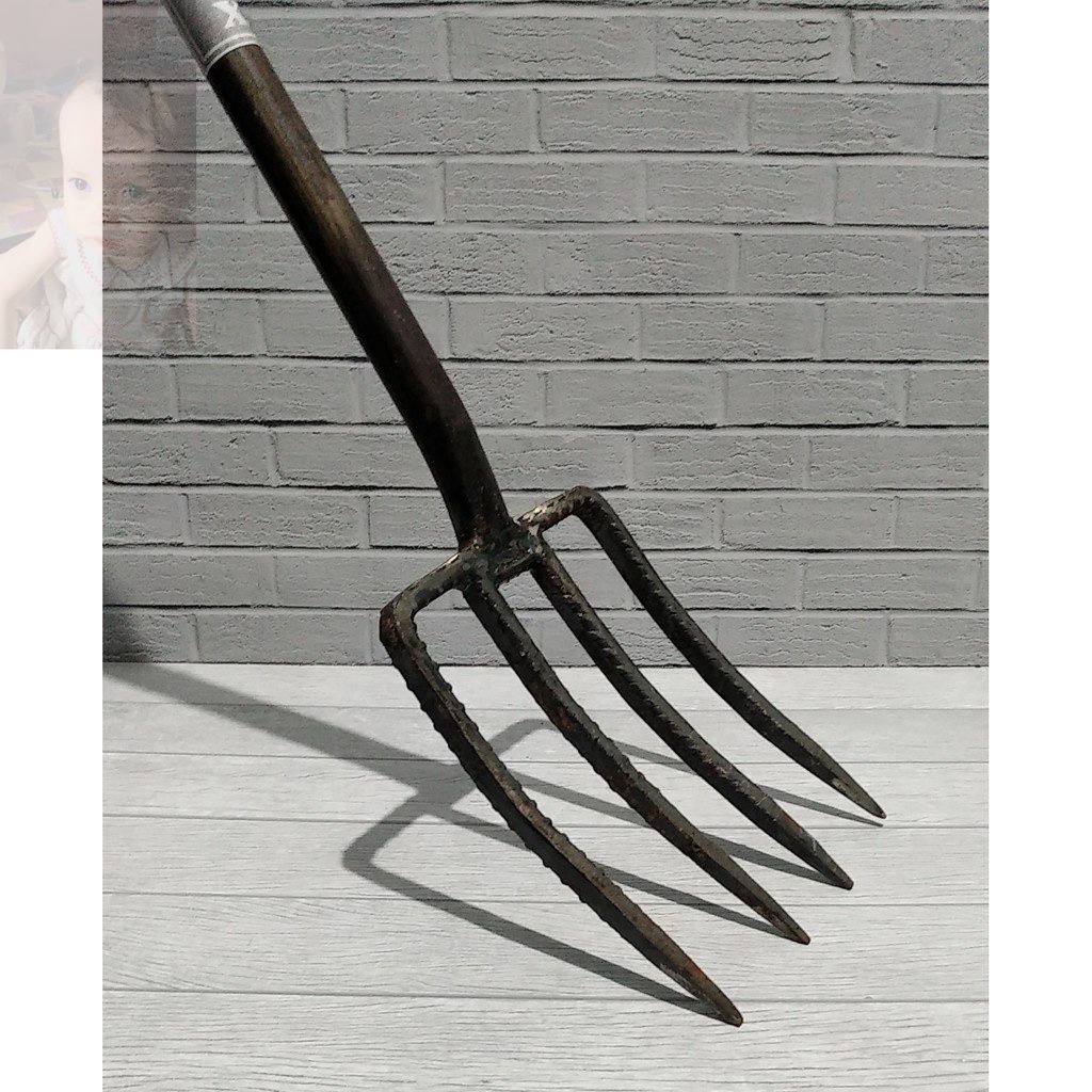 GARPU TANAH GARPU INJAK GARPU TANAH INJAK