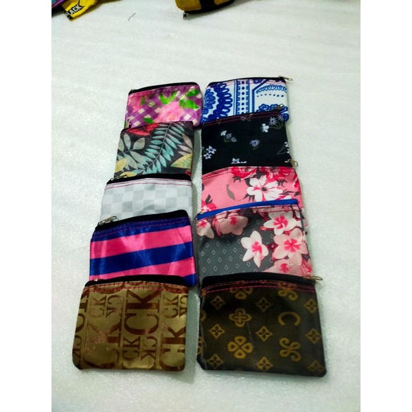 Dompet motif