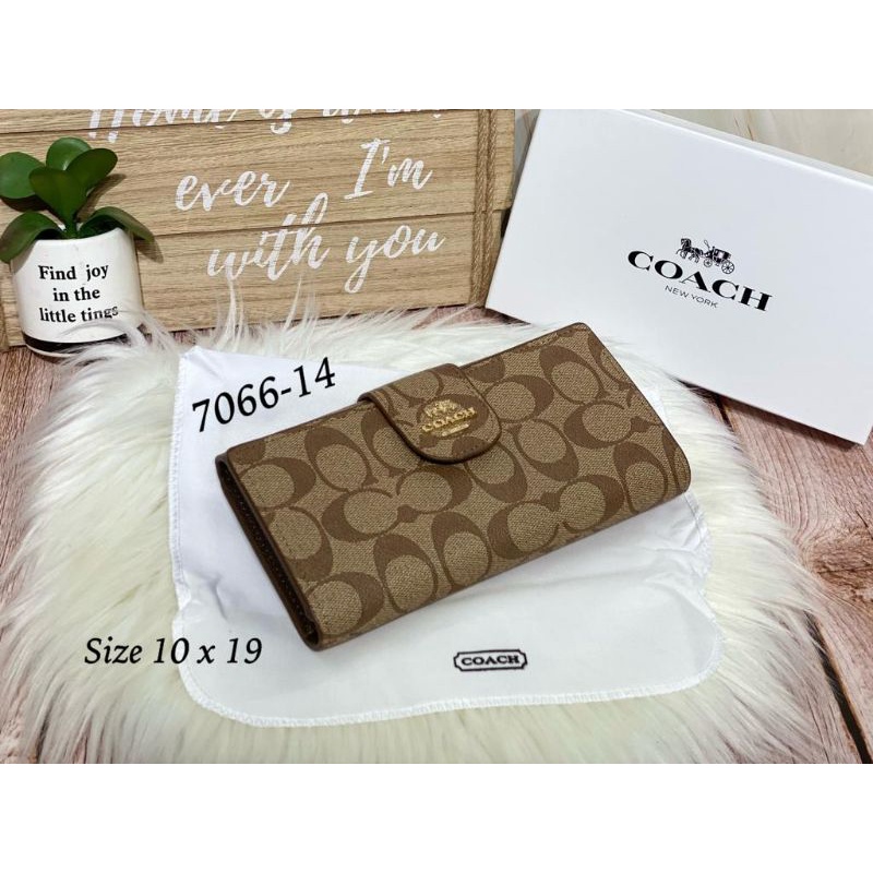 Dompet Lipat panjang Lidah/Dompet wanita free Box kode 7066