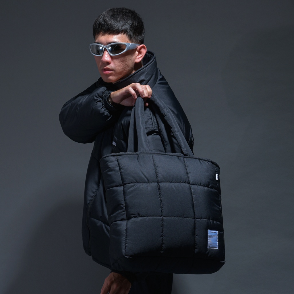 TIMEBOMB | totebag | puff tote bag | puff bag | puffy bag |  BLACK L