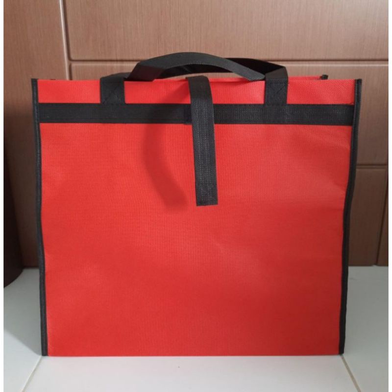

TAS SPUNBOND BESAR 35X40X21 TAS BELANJA TAS SEMBAKO TAS LIPAT