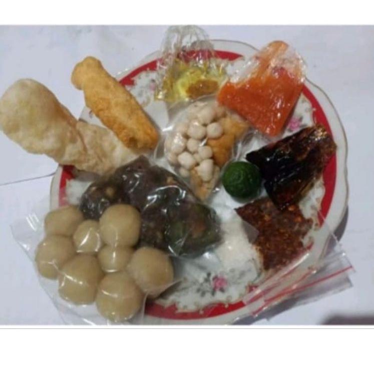 

[KODE 77] baso aci campur baso tulang rangu isi baso aci 12 butir isi baso tulang rangu 12 butir full komplit harga riseller