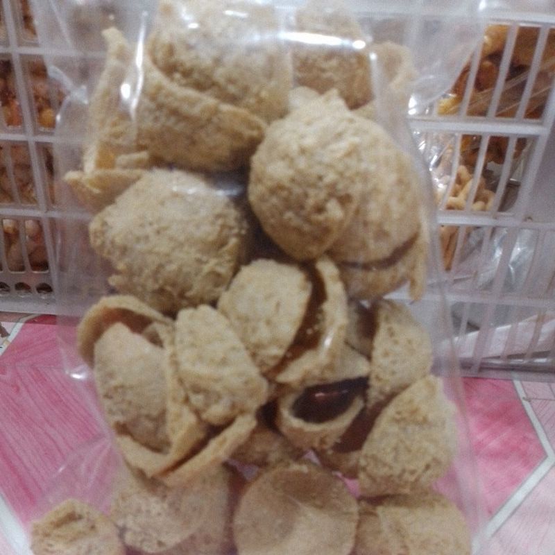 

KERIPIK TAHU PECAH OLEHOLEH KEBUMEN