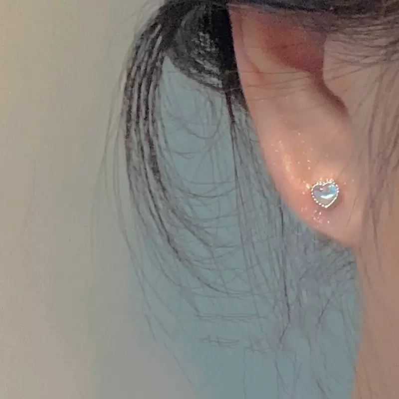 Roselife Double-head Halus Glossy Fancy Blue Moonstone Heart Screw Earrings 1pasang Untuk Wanita Perempuan Kecil Peach Stud Earring Perhiasan