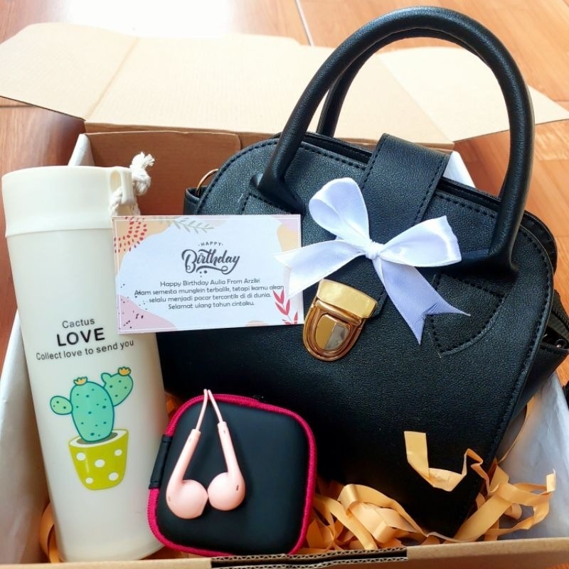 (Paket Slingbag) giftbox hampers cewek jam tangan set alat make up untuk ulang tahun anniversary