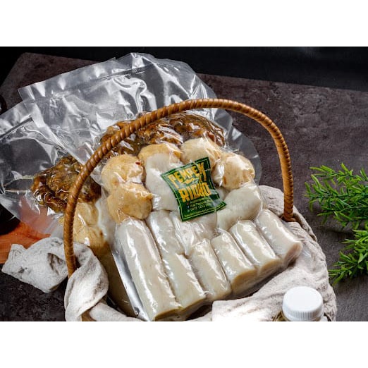 

Paket Pempek B Isi 45 | Pempek Palembang Asli | Pempek Tenggiri | Olahan Ikan | Pempek Peraktis |