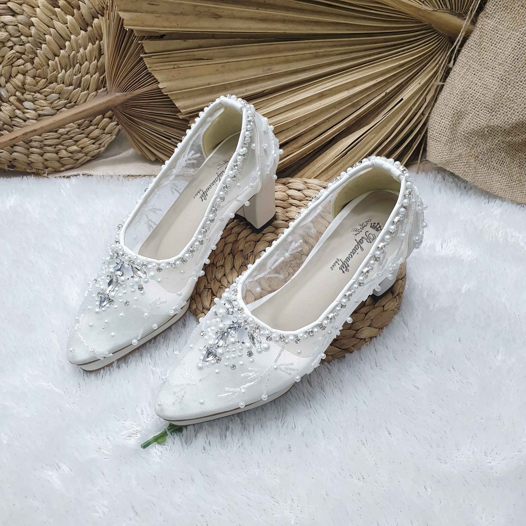 Sepatu wedding pesta Cantik April putih 7cm tahu