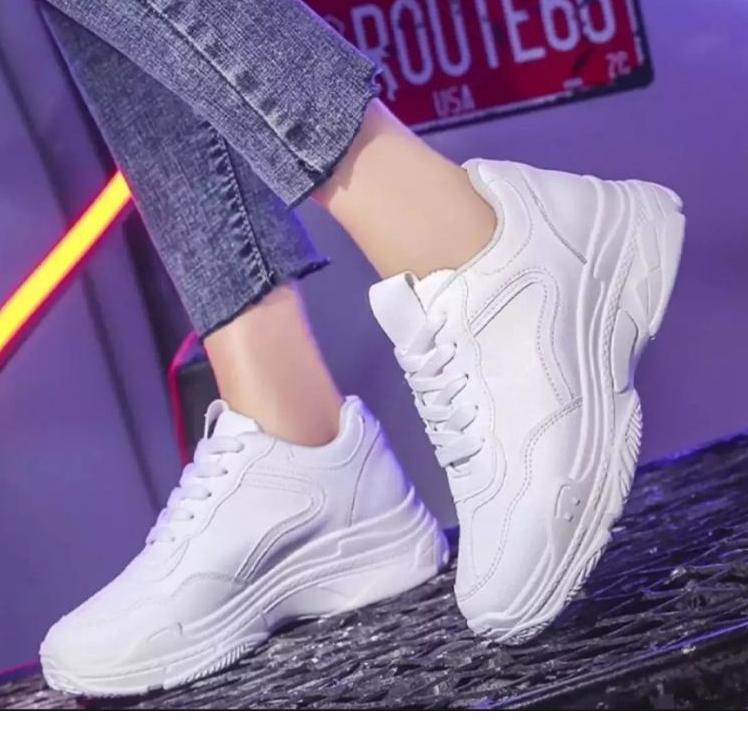 Chekout Sepatu Wanita Sneakers Casul Putih Polos/Sepatu Wanita Putih Terlaris / Sepatu Sneakers Wani
