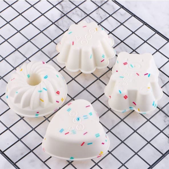Cetakan Kue Muffin Bento Cupcake Bahan Silikon Anti Lengket Bear Bunga Pumpkin Hati Bekal Sekolah