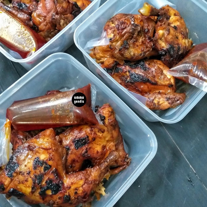 

Terlaris ✨ -Ayam Bakar Solo (pedas manis) + Sambal. 1 ekor ayam negri2.2.23