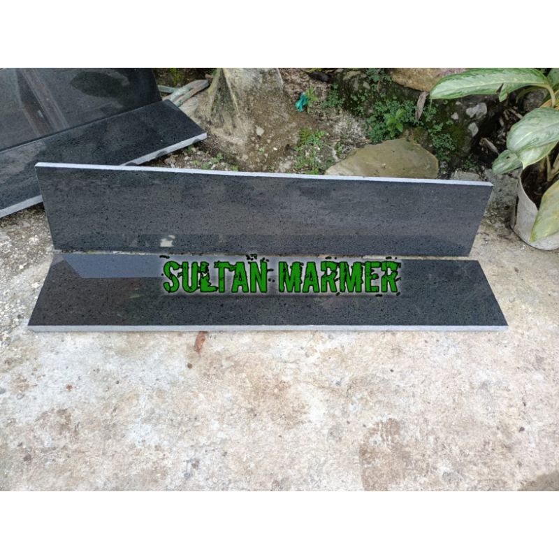 List Dinding Tembok Granit Hitam