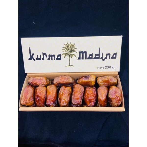 kurma madinah