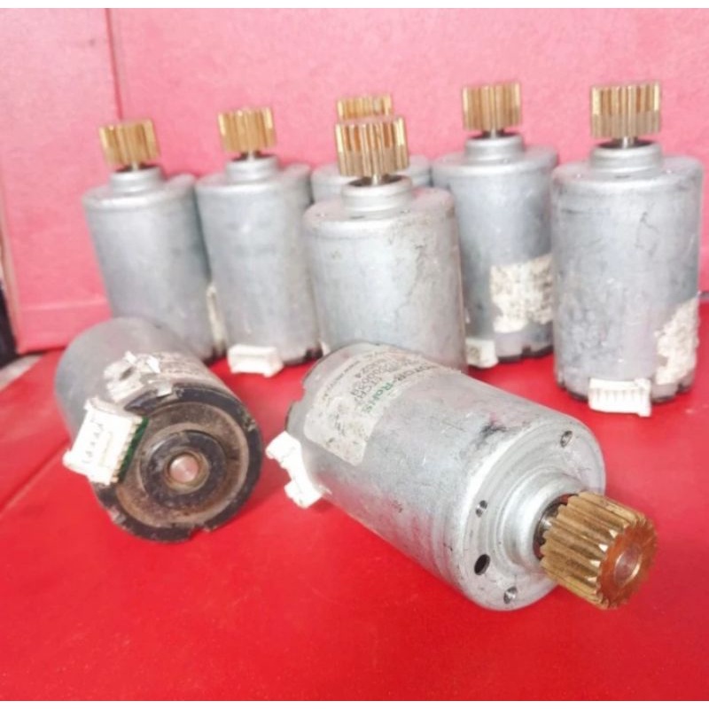 DINAMO BLDC SERVO DC 24V - 3A  motor DC Brushles model soket konektor