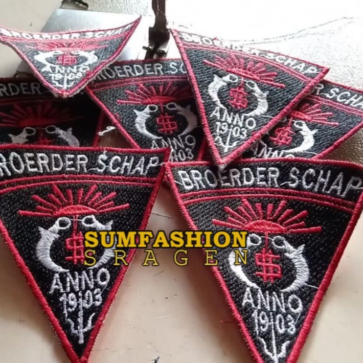 Bed Broerder Schap / Setia Hati Winongo Bedge Silat SH Winongo / Broerder Schap  Hitam