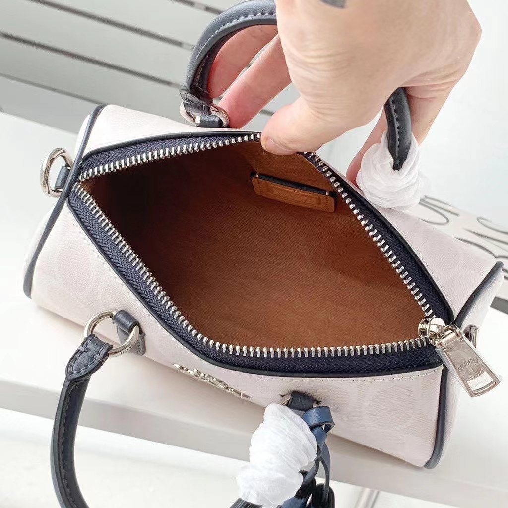 CB876 CB874  Coc Lacey Crossbody In Signature Canvas Tas Selempang Wanita